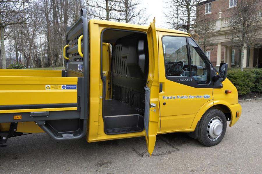 Ford Transit 2006 года  (фото 38 из 153)